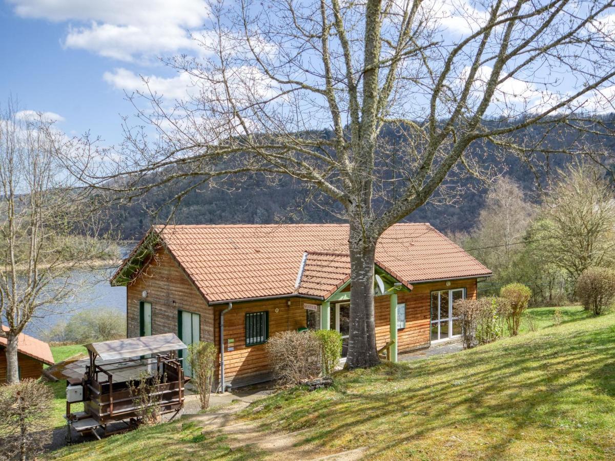 Vacancéole - Les Chalets de la Chazotte Saint-Jacques-dʼAmbur Exterior foto