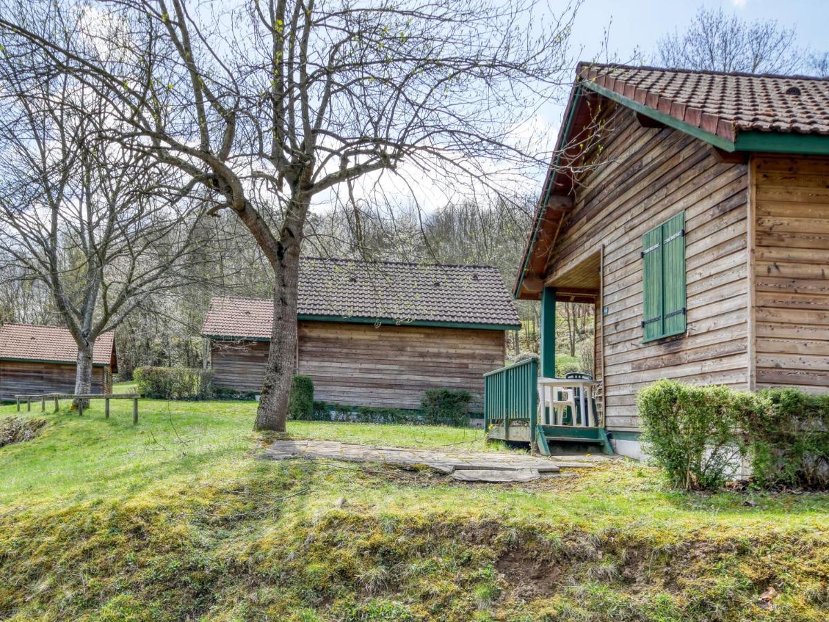 Vacancéole - Les Chalets de la Chazotte Saint-Jacques-dʼAmbur Exterior foto